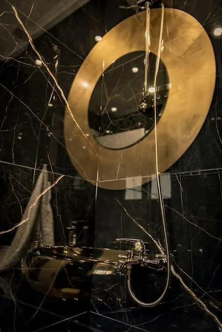Eva'S Glamorous Apartment #Mitropoleos61 Salonicco Grecia