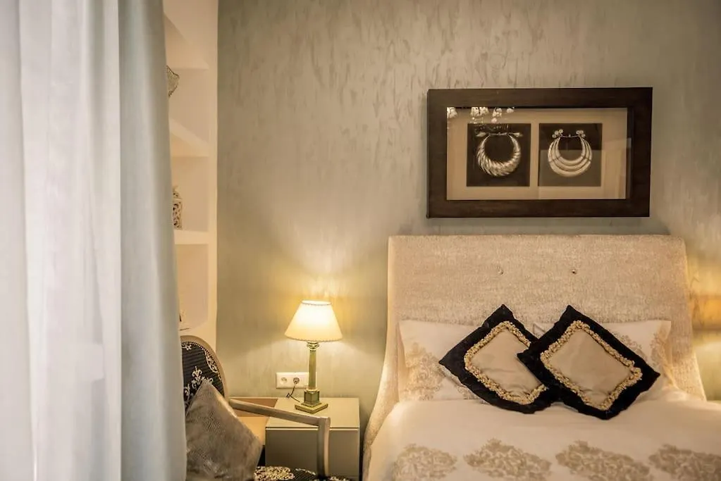 Eva'S Glamorous Apartment #Mitropoleos61 Salonicco